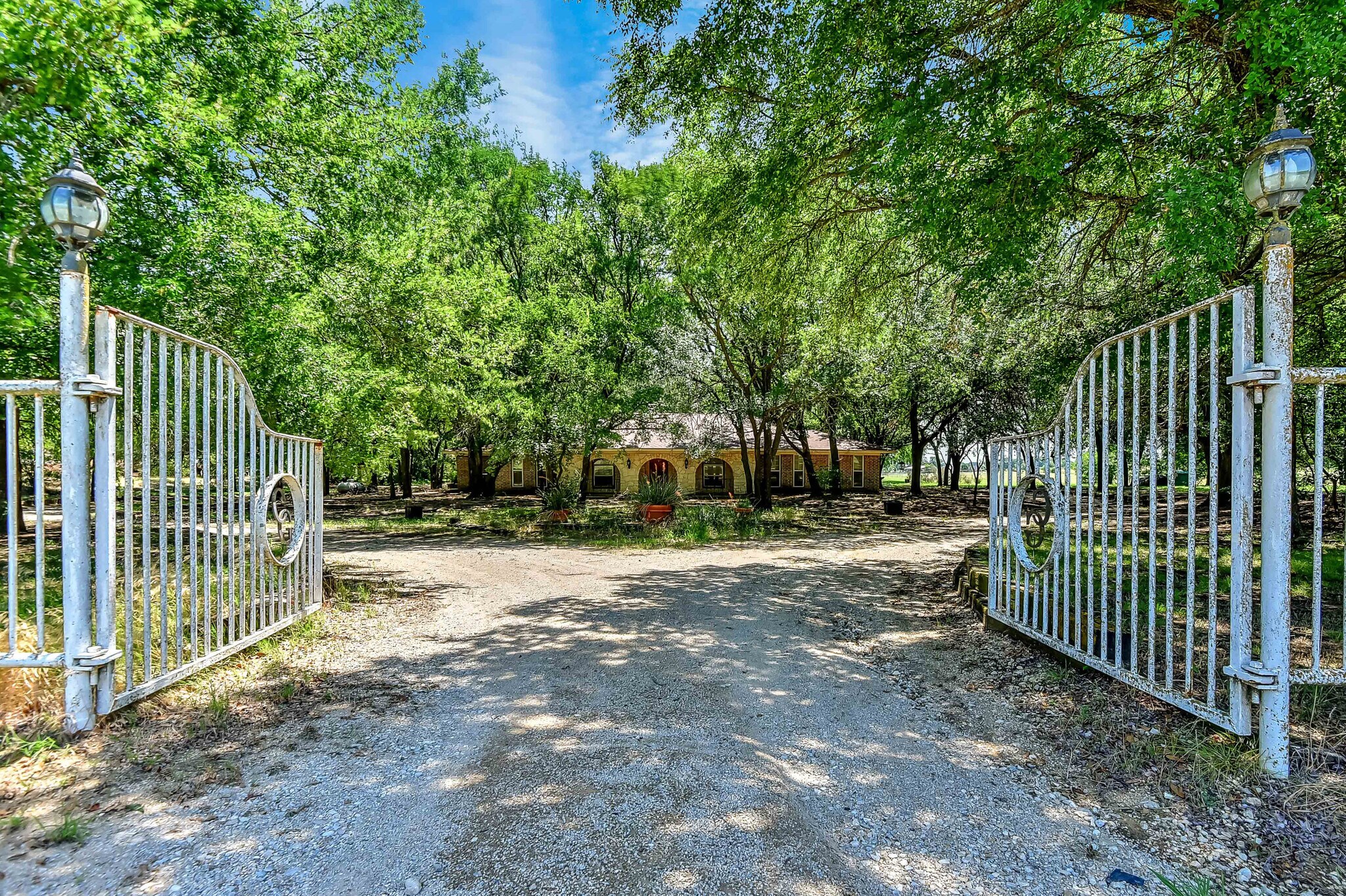 9470 US Hwy 377, Pilot Point, TX for sale Building Photo- Image 1 of 1