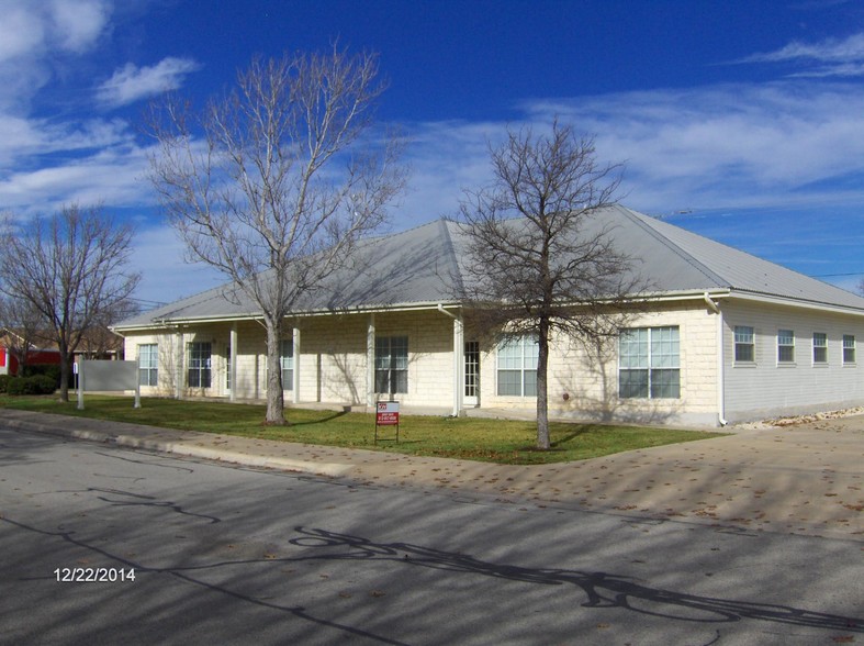 605 River Bend Dr, Georgetown, TX for lease - Building Photo - Image 3 of 14