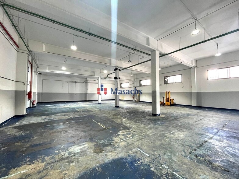 Industrial in Cornellà de Llobregat, Barcelona for lease - Building Photo - Image 2 of 18