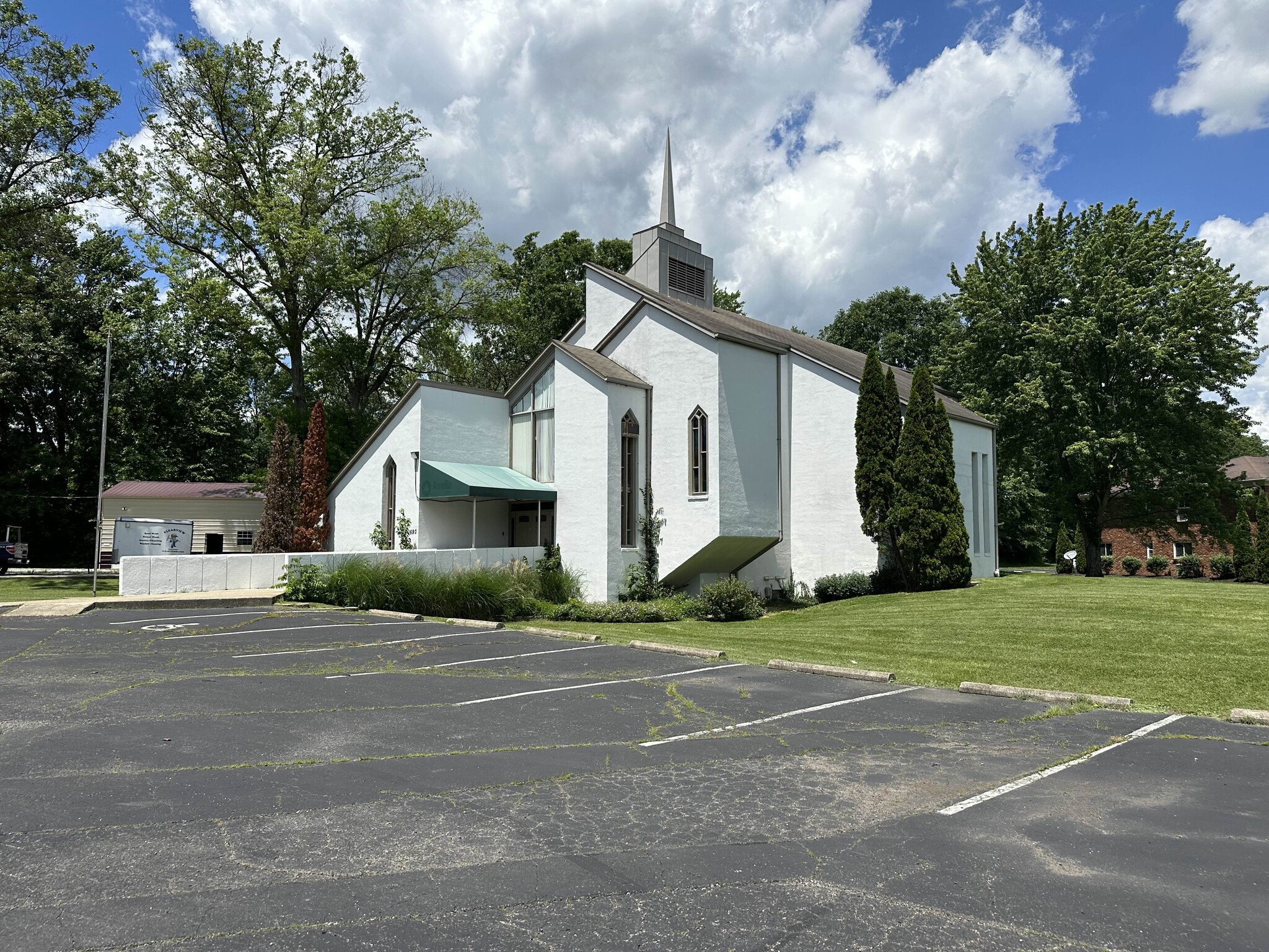 1690 State Route 125, Amelia, OH for lease Building Photo- Image 1 of 11