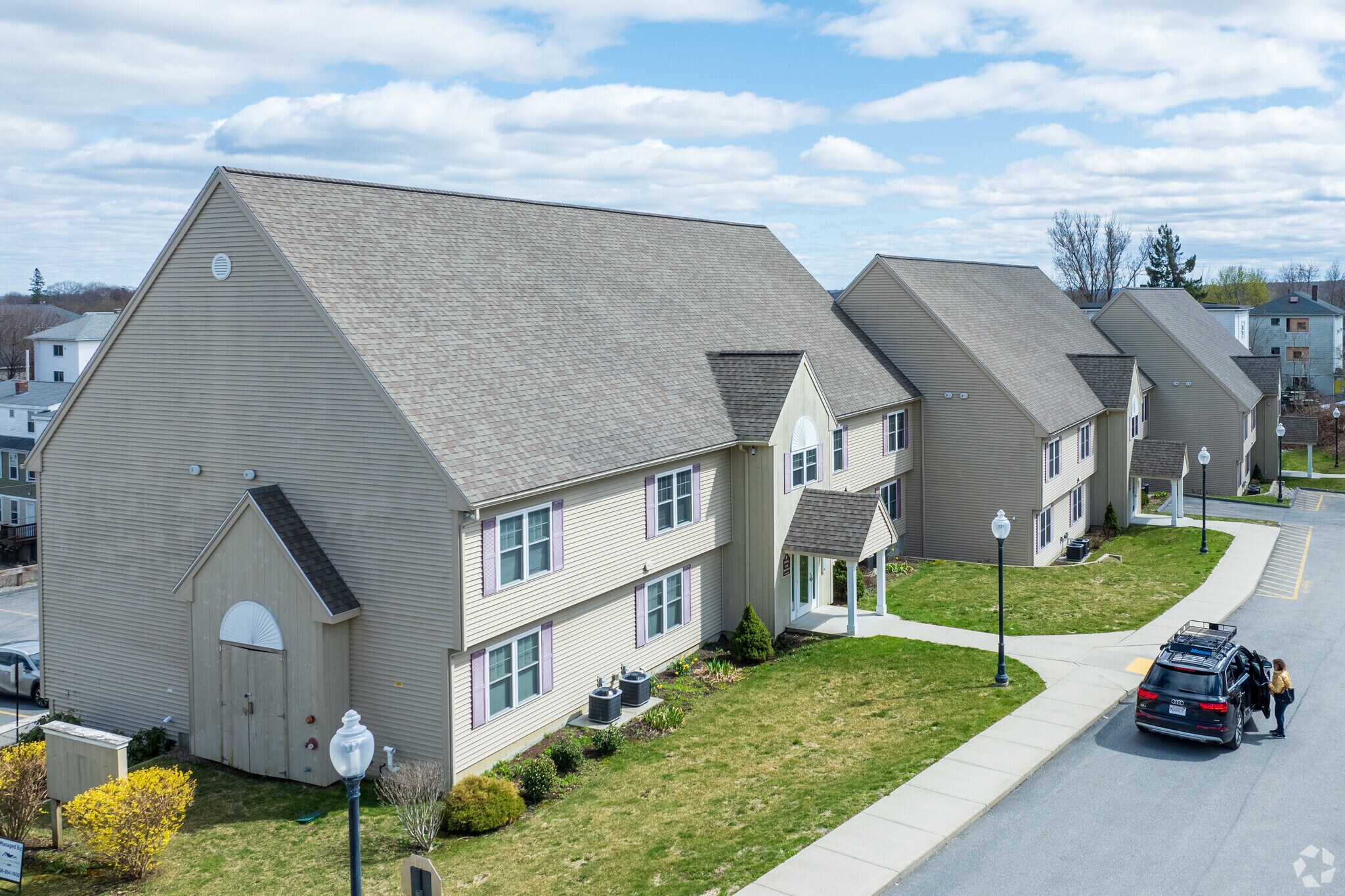 31 Caroline St, Worcester, MA for sale Primary Photo- Image 1 of 1