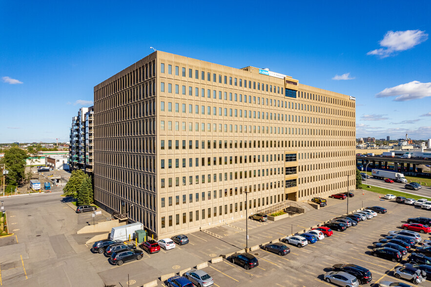 100 Boul Alexis-Nihon, Montréal, QC for lease - Primary Photo - Image 1 of 12