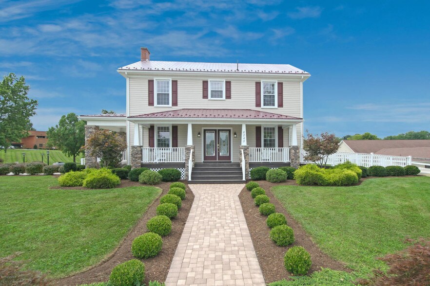 6245 University Park Dr, Radford, VA for sale - Building Photo - Image 1 of 1