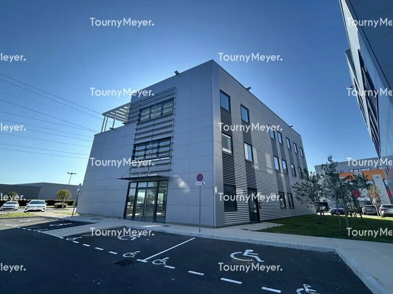 Flex in Montpellier for lease - Building Photo - Image 2 of 7