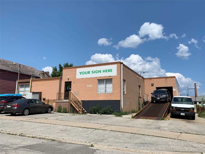 1 Toffee Crt, Toronto, ON for sale - Building Photo - Image 1 of 1