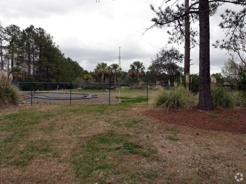 1284 Orangeburg Rd, Summerville, SC 29483