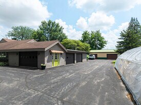 For Lease/Sale-Multiple Buildings-Sycamore - Storefront Property
