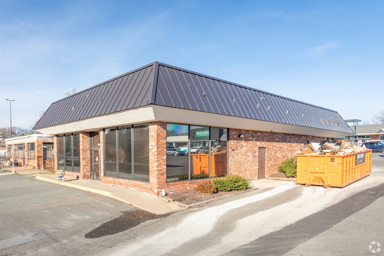 8432 Old Keene Mill Rd, Springfield, VA 22152