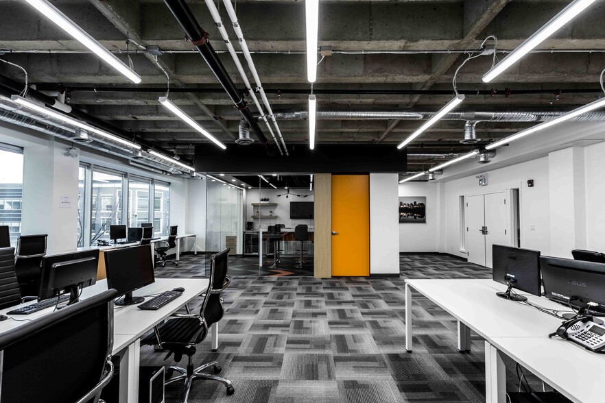 10355 Jasper Ave NW, Edmonton, AB for lease - Interior Photo - Image 2 of 5