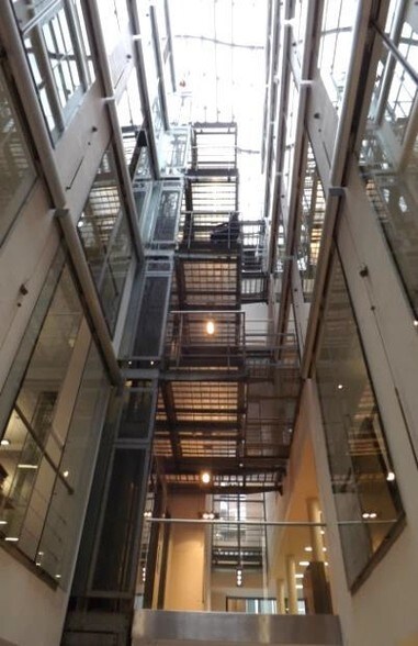 20-22 Stukeley St, London for lease - Interior Photo - Image 2 of 15