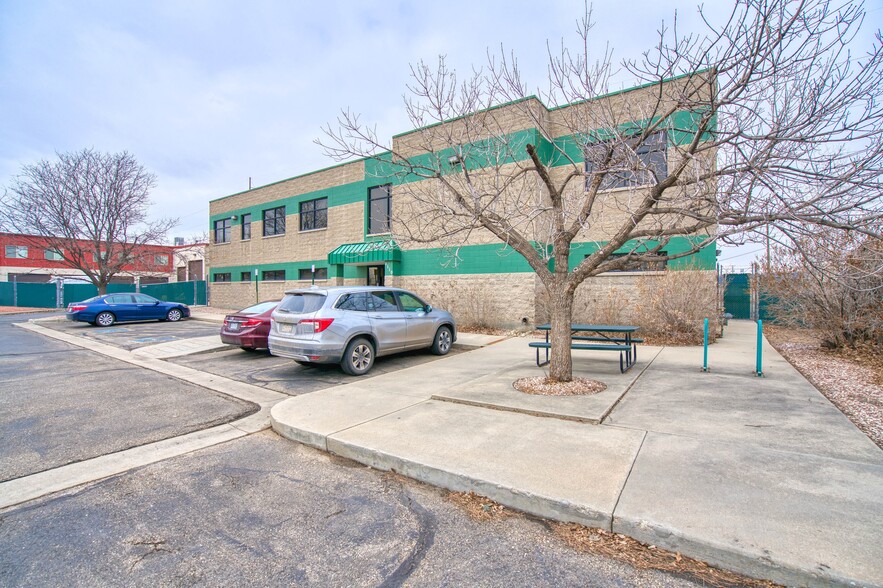 1110 Boston Ave, Longmont, CO for lease - Building Photo - Image 3 of 7