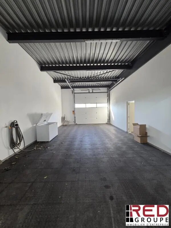 Industrial in La Ciotat for lease Interior Photo- Image 1 of 6