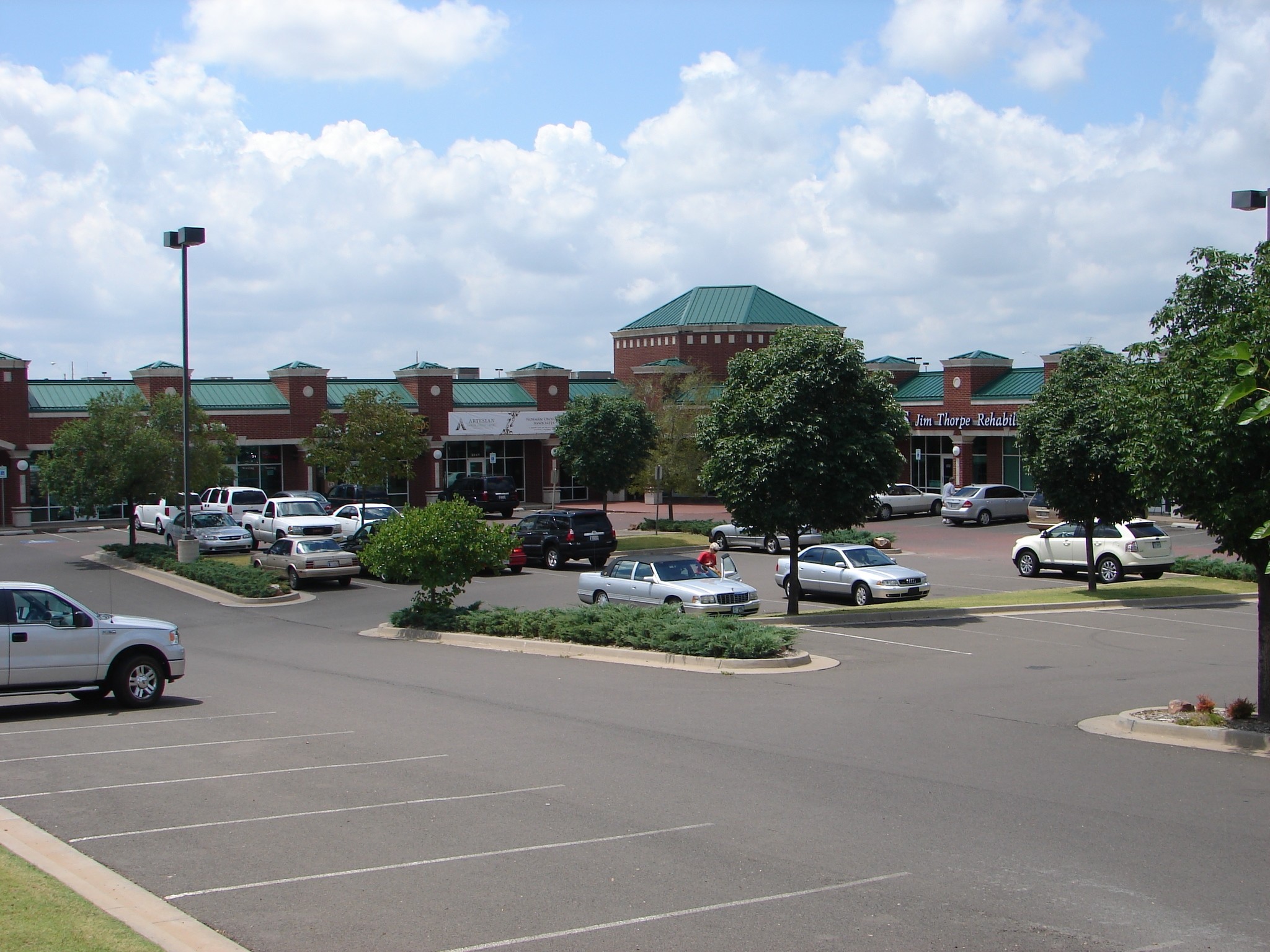 2109-2139 Riverwalk Dr, Moore, OK for lease Building Photo- Image 1 of 5