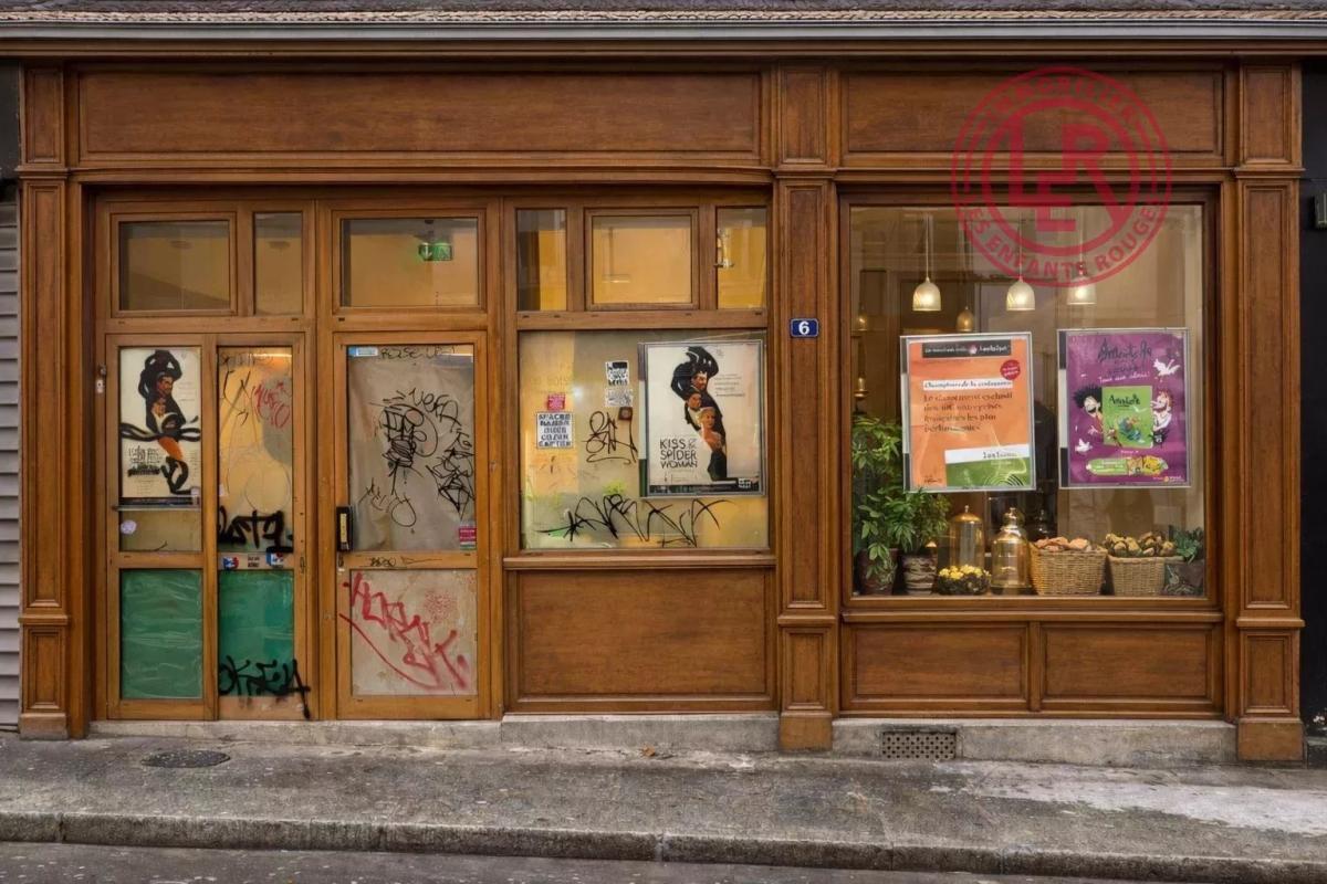 Retail in Paris for lease Building Photo- Image 1 of 3
