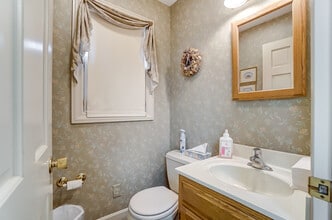 1354 N Monroe Dr, Xenia, OH for sale Interior Photo- Image 2 of 52