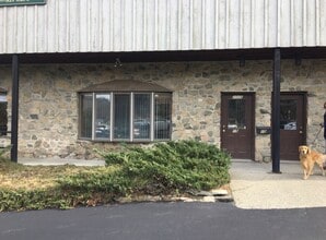421 Albany Post Rd, Croton On Hudson, NY for lease Building Photo- Image 1 of 1