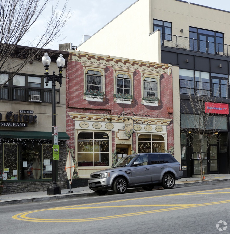 2436 Wisconsin Ave NW, Washington, DC 20007