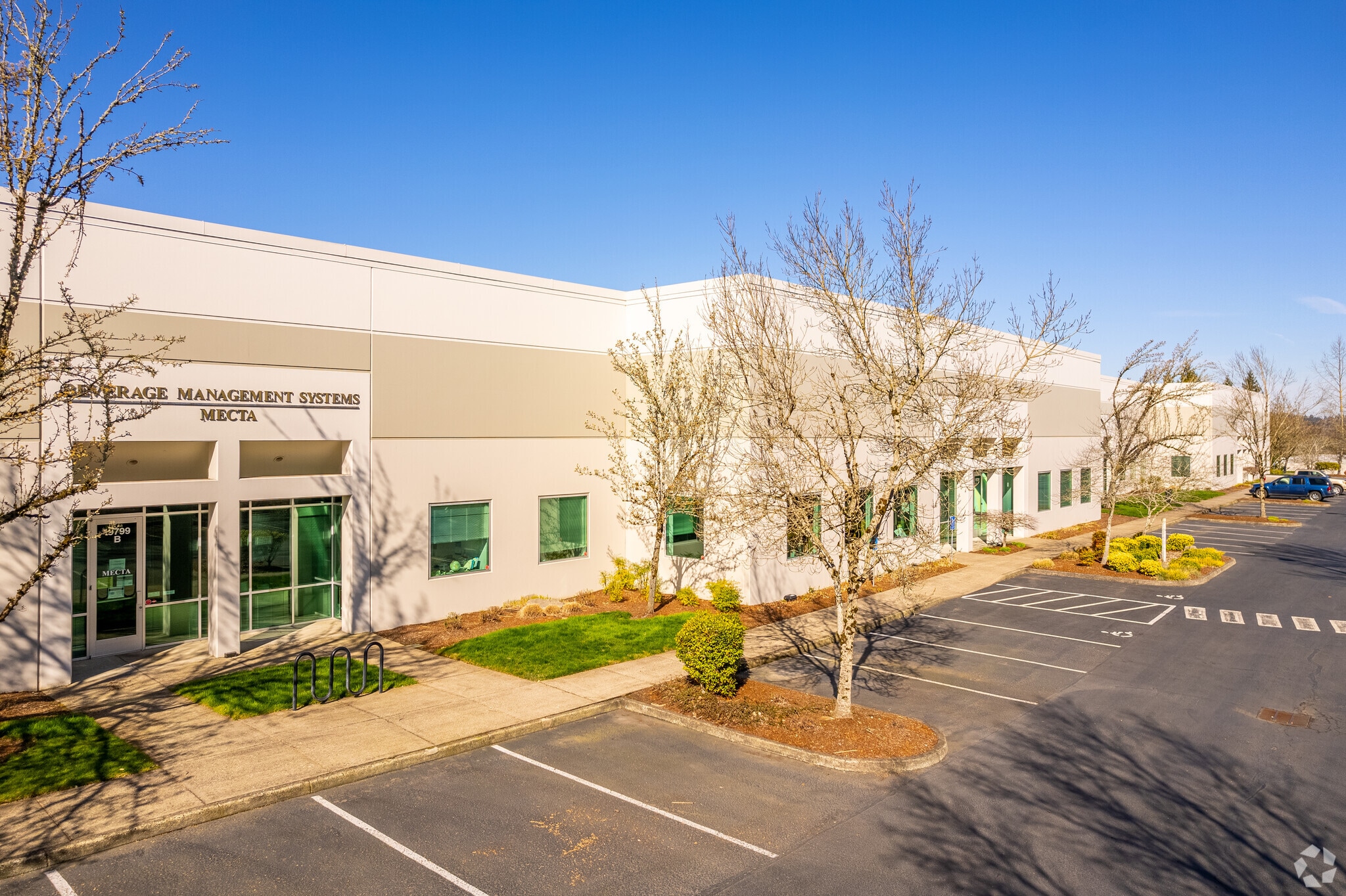 19701-19799 SW 95th Ave, Tualatin, OR for lease Primary Photo- Image 1 of 7