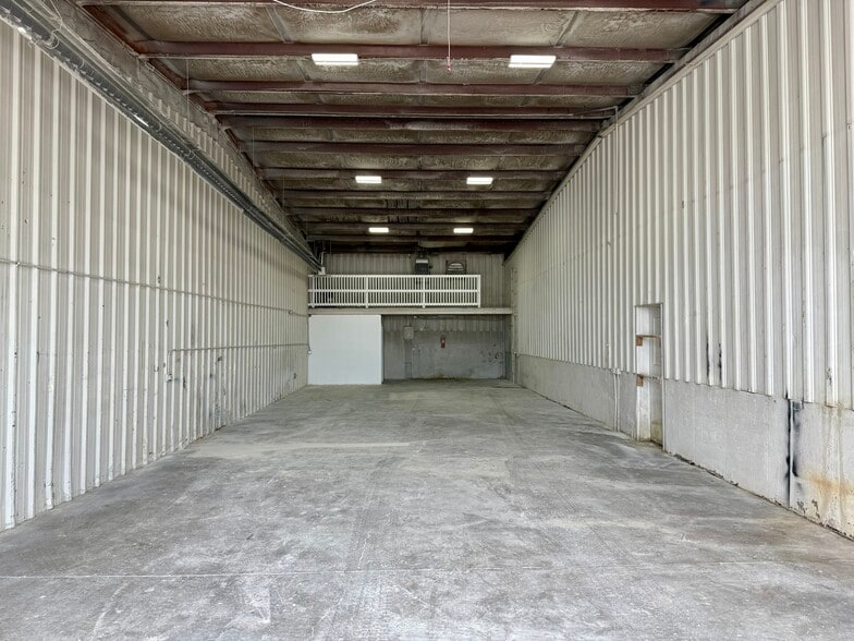 1790 Jasper St, Aurora, CO for lease - Building Photo - Image 3 of 4