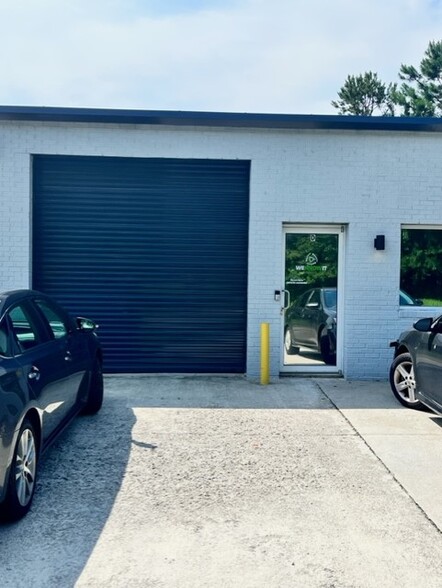 2427 Hilton Way, Gainesville, GA for lease - Building Photo - Image 3 of 17