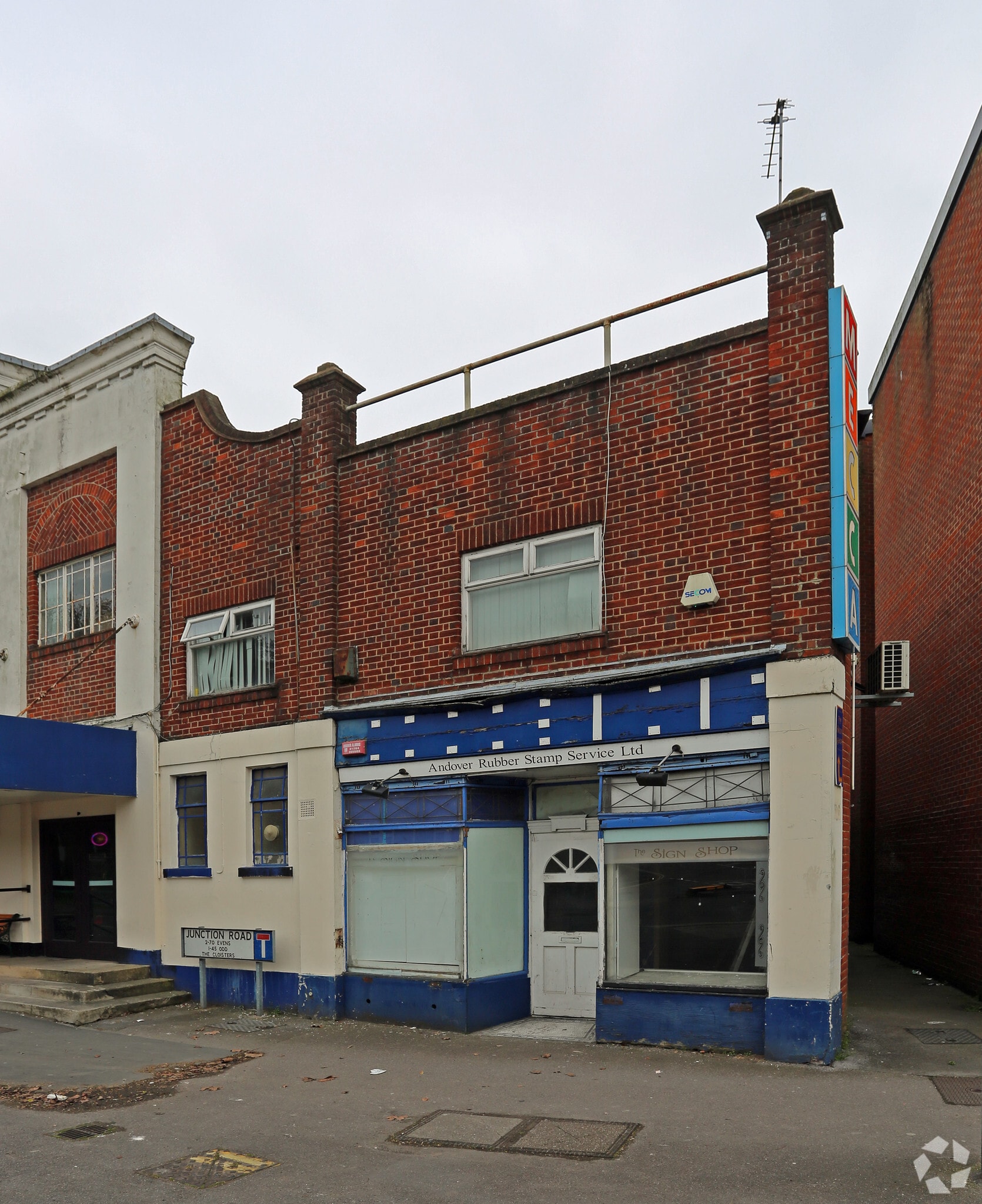 2 Junction Rd, Andover for sale Primary Photo- Image 1 of 1