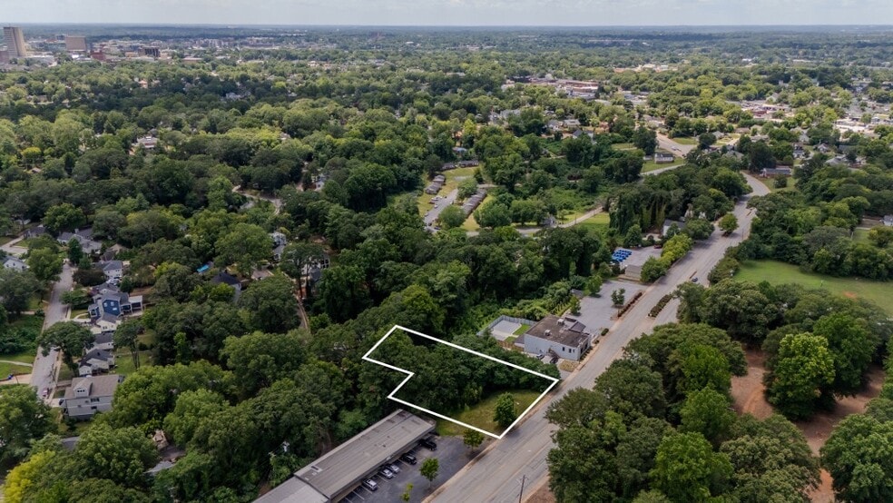 542 Rutherford Rd, Greenville, SC for sale - Building Photo - Image 1 of 9