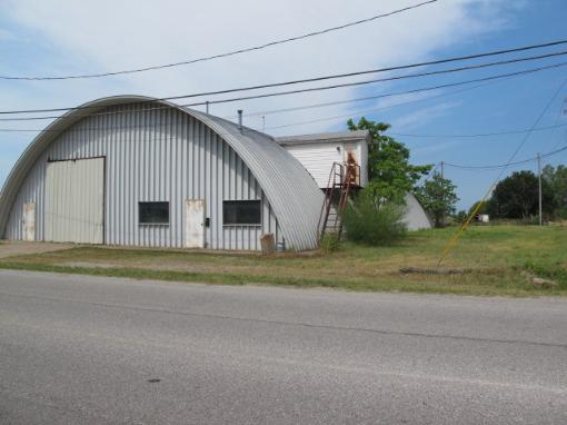 304 S Main St, Commerce, OK for sale - Primary Photo - Image 1 of 1