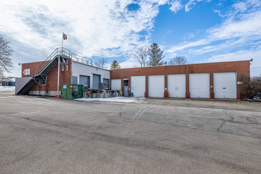 3946 Indian Ripple Rd, Dayton, OH for lease - Building Photo - Image 2 of 34