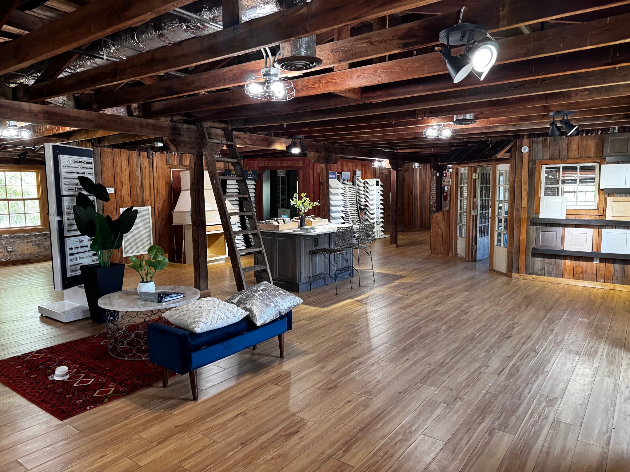 2802 N Howard Ave, Tampa, FL for lease Interior Photo- Image 1 of 6