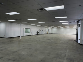 6001-6021 Pacific Blvd, Huntington Park, CA for lease Interior Photo- Image 1 of 4