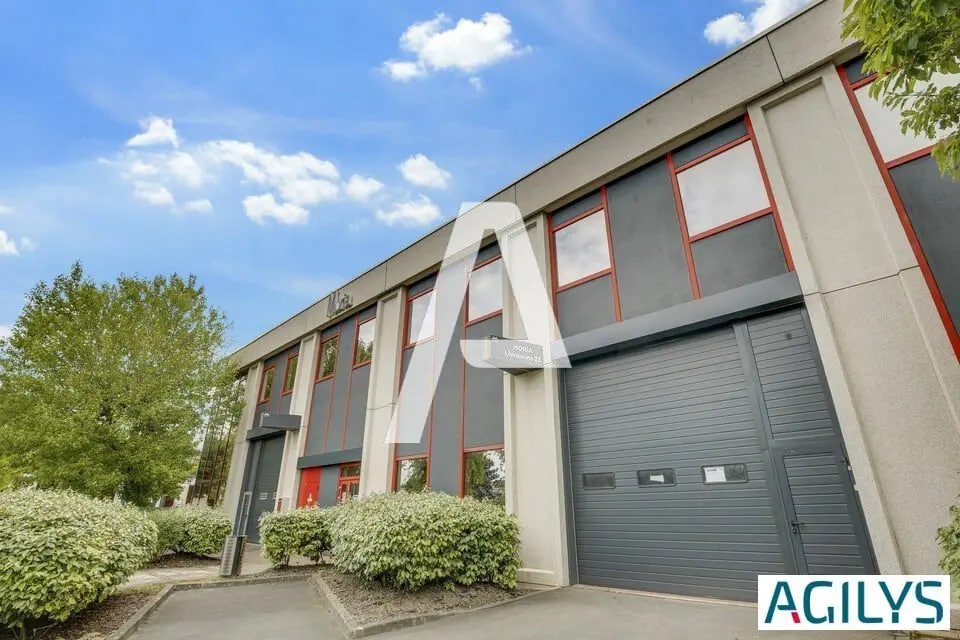 Flex in Antony for lease Building Photo- Image 1 of 9