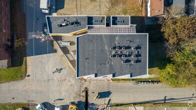 548 W State St, Columbus, OH - AERIAL  map view