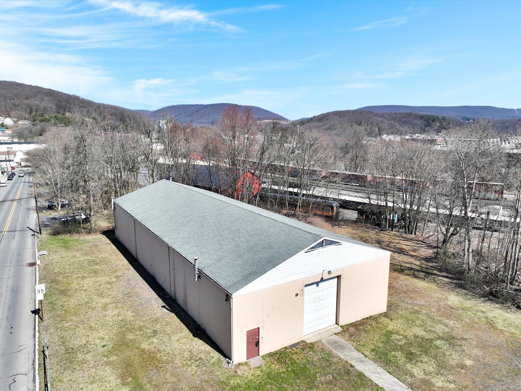 64 Front St St, Cressona, PA for sale Primary Photo- Image 1 of 1
