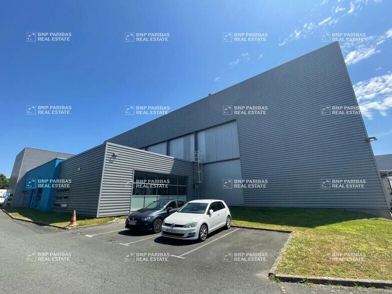 Flex in Montaigu-Vendée for sale - Building Photo - Image 2 of 9