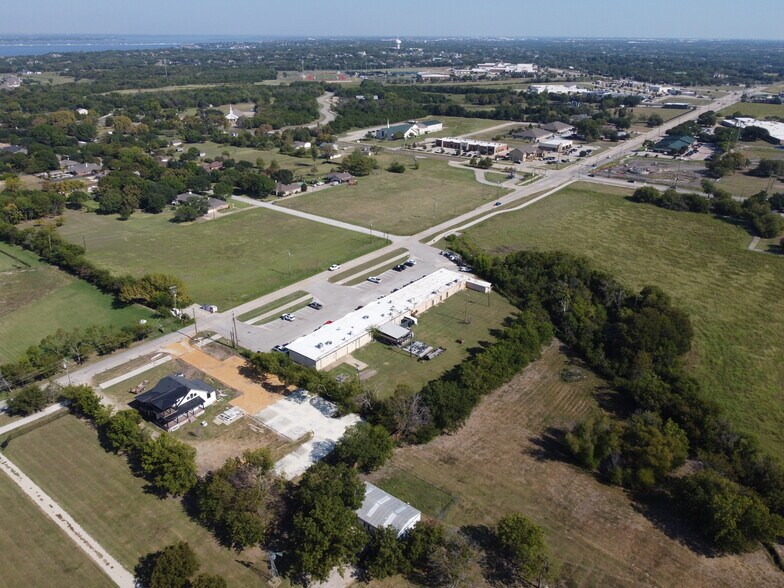 301 Hubbard Dr, Heath, TX for lease - Building Photo - Image 2 of 6