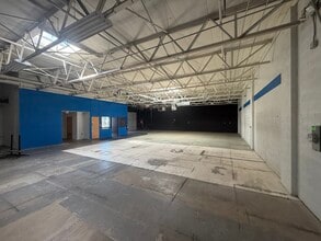 530 Livernois St, Ferndale, MI for lease Interior Photo- Image 2 of 7