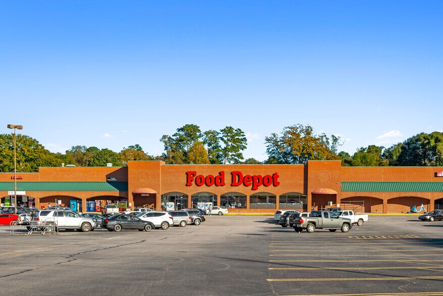 900 Hogansville Rd, Lagrange, GA 30241 Lagrange Marketplace