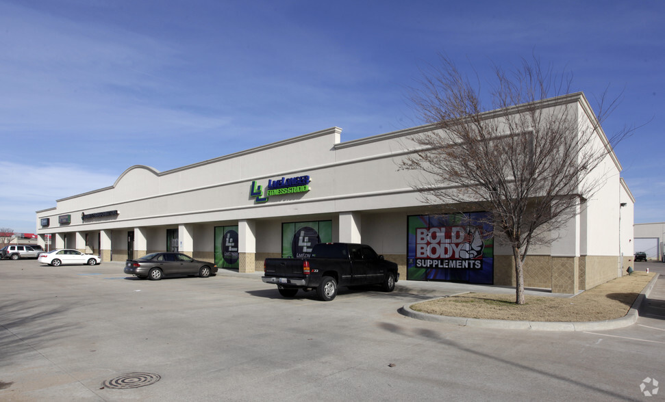 5151 S Mingo Rd, Tulsa, OK for lease - Primary Photo - Image 1 of 4