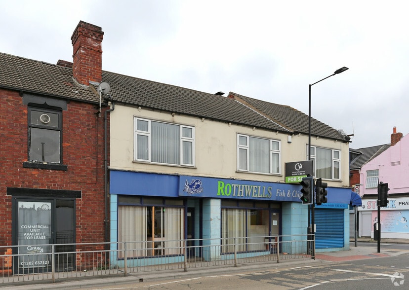 16 Market Pl, Doncaster for lease - Building Photo - Image 2 of 6