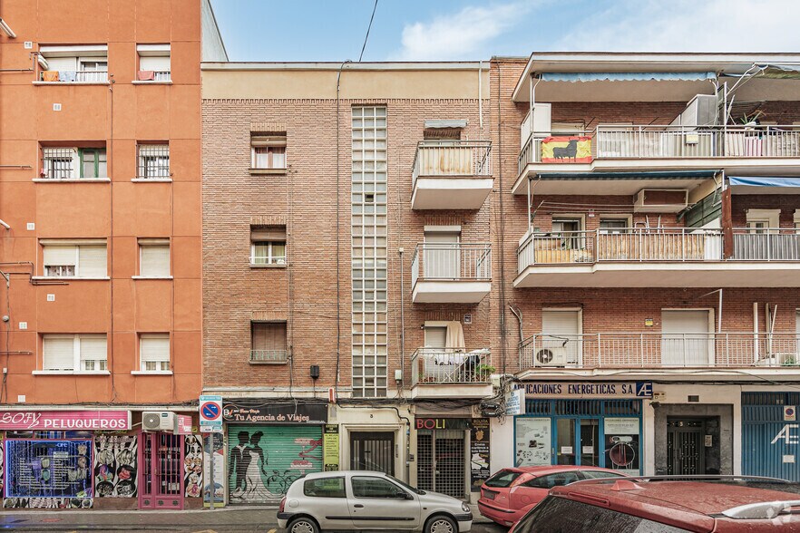 Retail in Madrid, Madrid for lease - Building Photo - Image 2 of 2