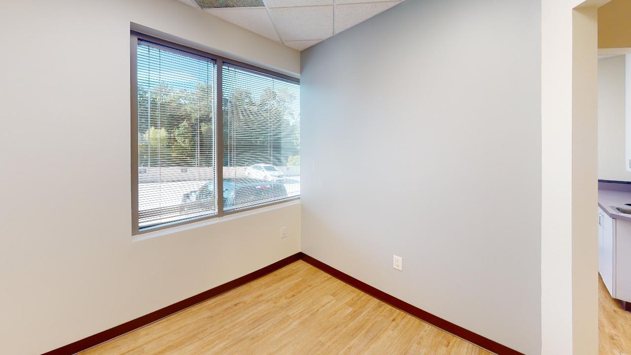 755 Mount Vernon Hwy NE, Atlanta, GA for lease Interior Photo- Image 1 of 9