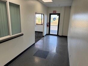 706 Oscar St, Eugene, OR for lease Interior Photo- Image 2 of 4