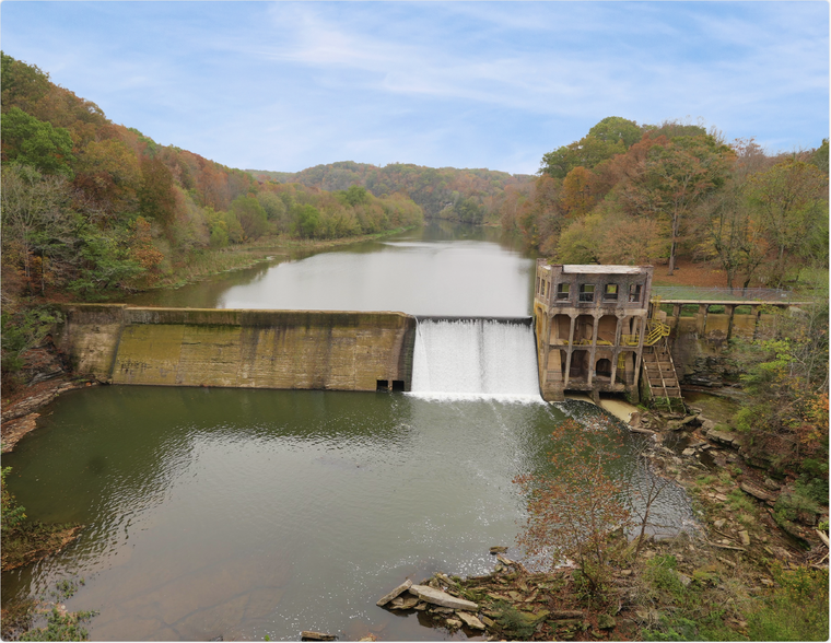 700 New Power House rd, Lawrenceburg, TN for sale - Primary Photo - Image 1 of 14