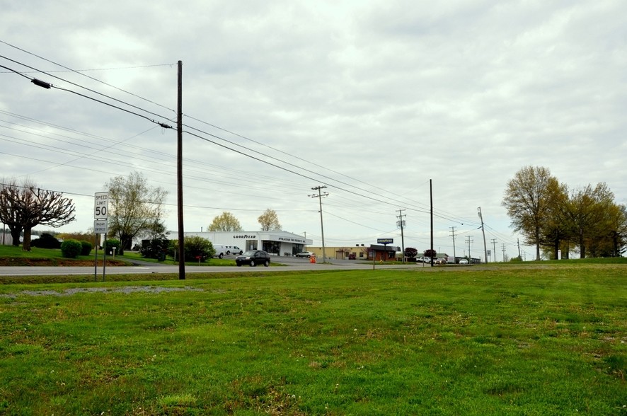 3617 N Jefferson St, Lewisburg, WV for sale - Building Photo - Image 1 of 1