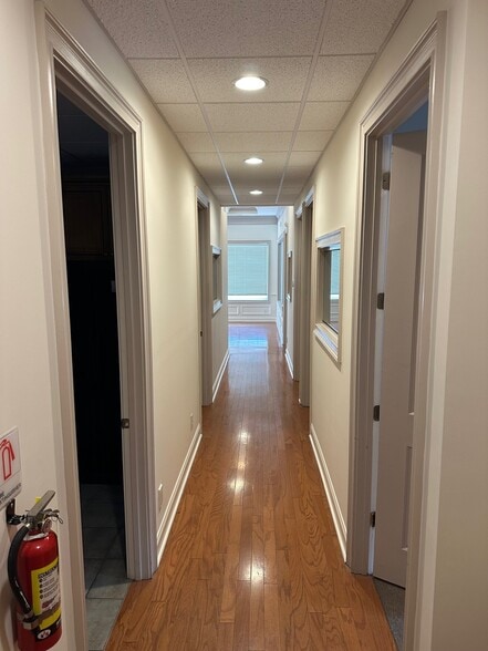 2576 Lawrenceville Suwanee Rd, Suwanee, GA for sale - Interior Photo - Image 3 of 7