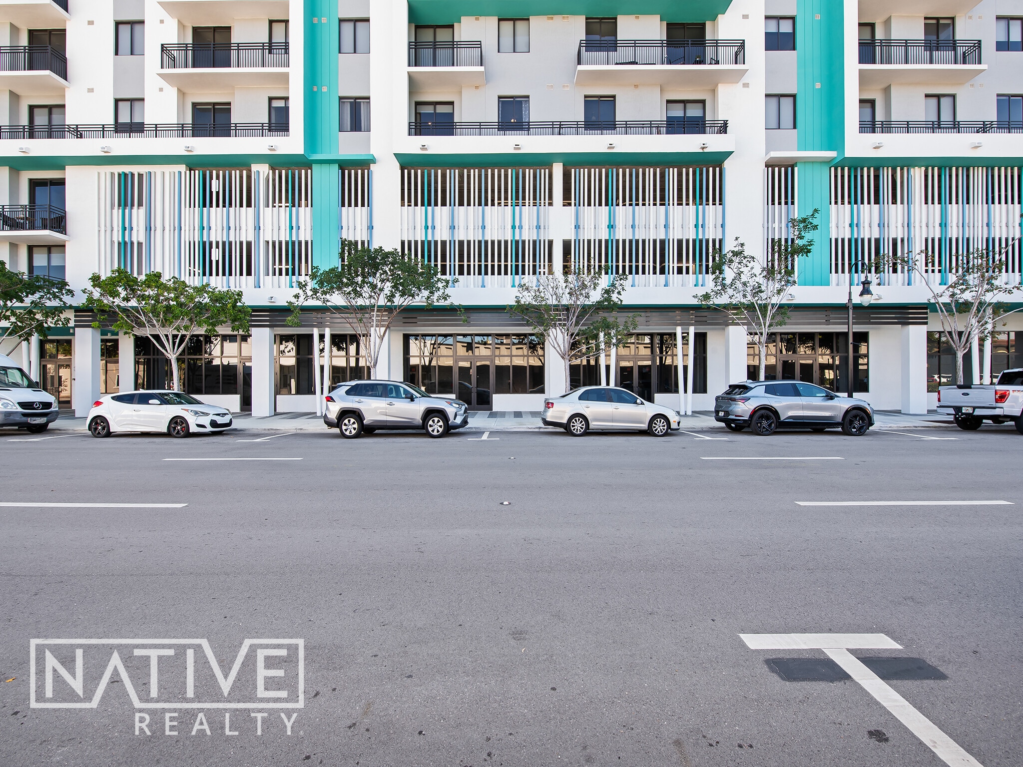 2001 Hollywood Blvd, Hollywood, FL for lease Building Photo- Image 1 of 32