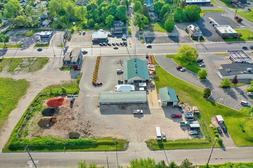 916 S Mitchell St, Cadillac, MI for sale - Aerial - Image 2 of 39