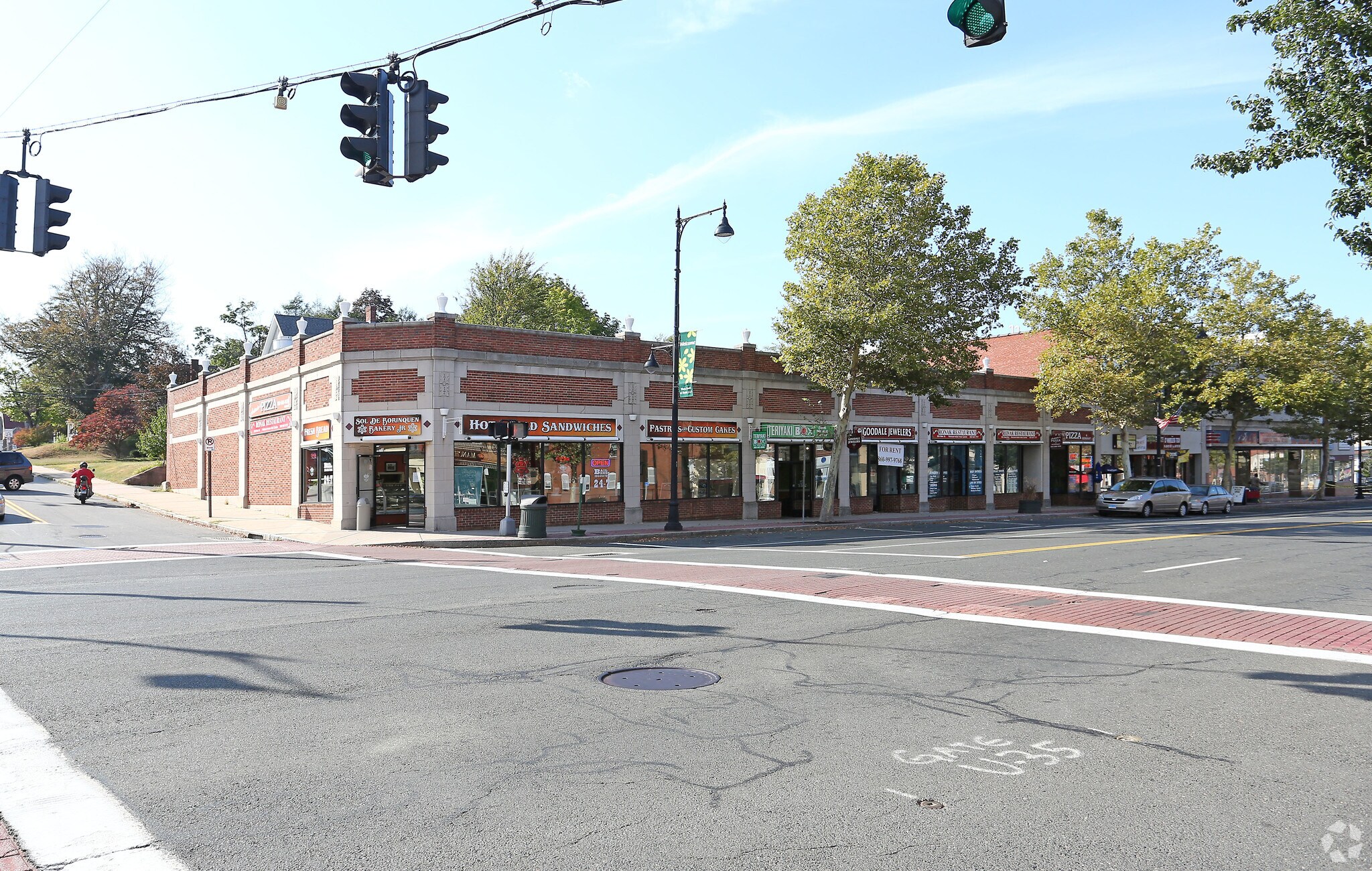 832-856 Main St, Manchester, CT for sale Primary Photo- Image 1 of 1