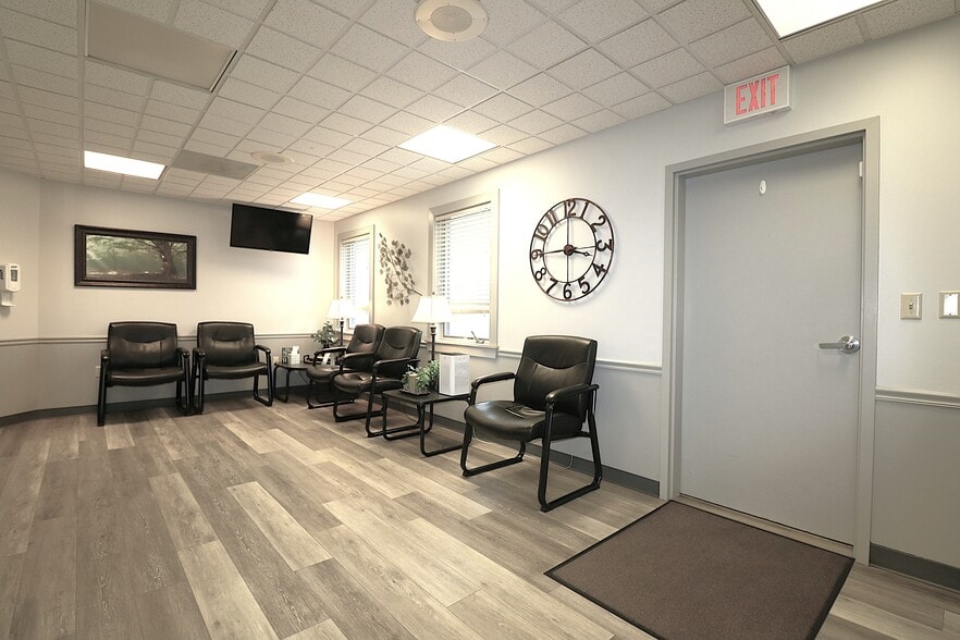 136 N Ridge St, Monroeville, OH for sale - Building Photo - Image 2 of 35