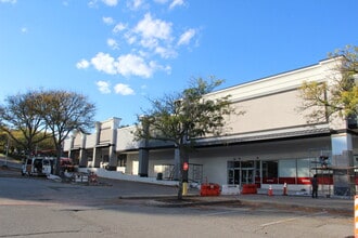 100 Triangle Ctr, Yorktown Heights, NY for lease Interior Photo- Image 2 of 10
